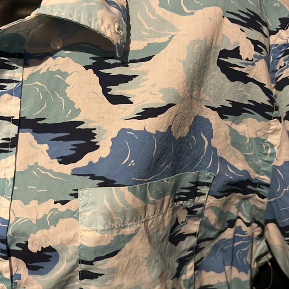 Good threads button down - Picture 2 of 3